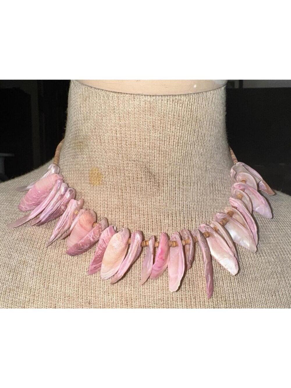 NECKLACE Vintage 1970s 16.5" Pink Shell with Bead Chain and Screw Barrel
